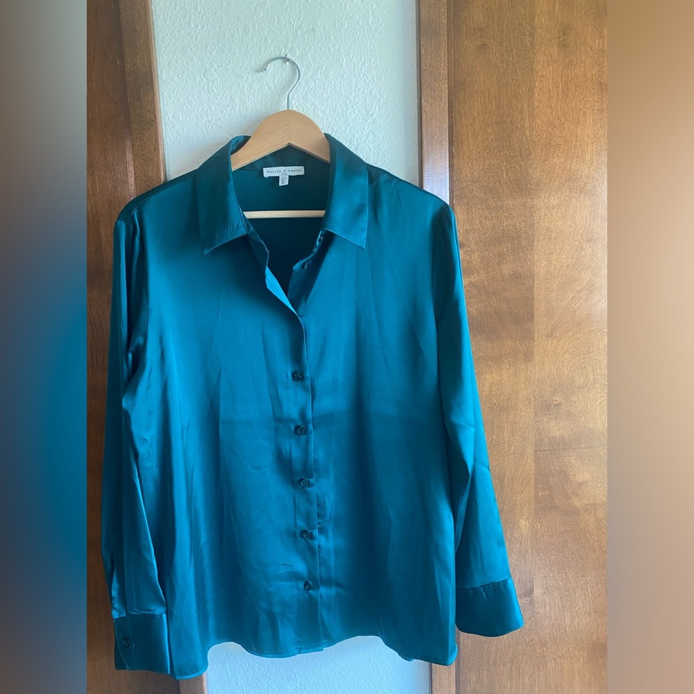 Green silky button up shirt size L